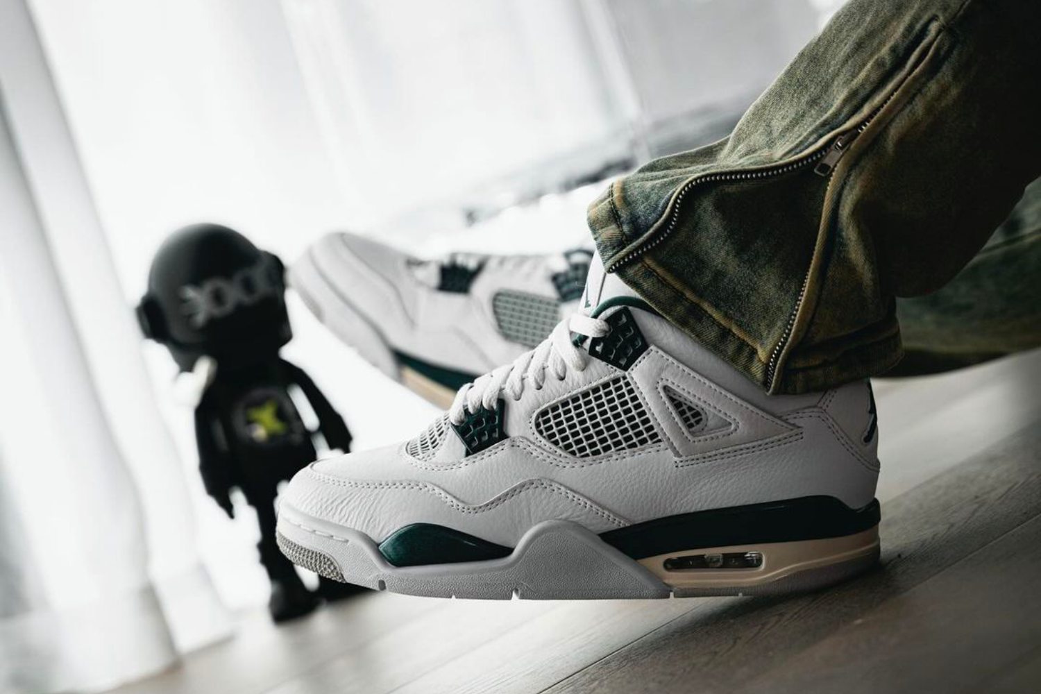 green and grey jordan 4