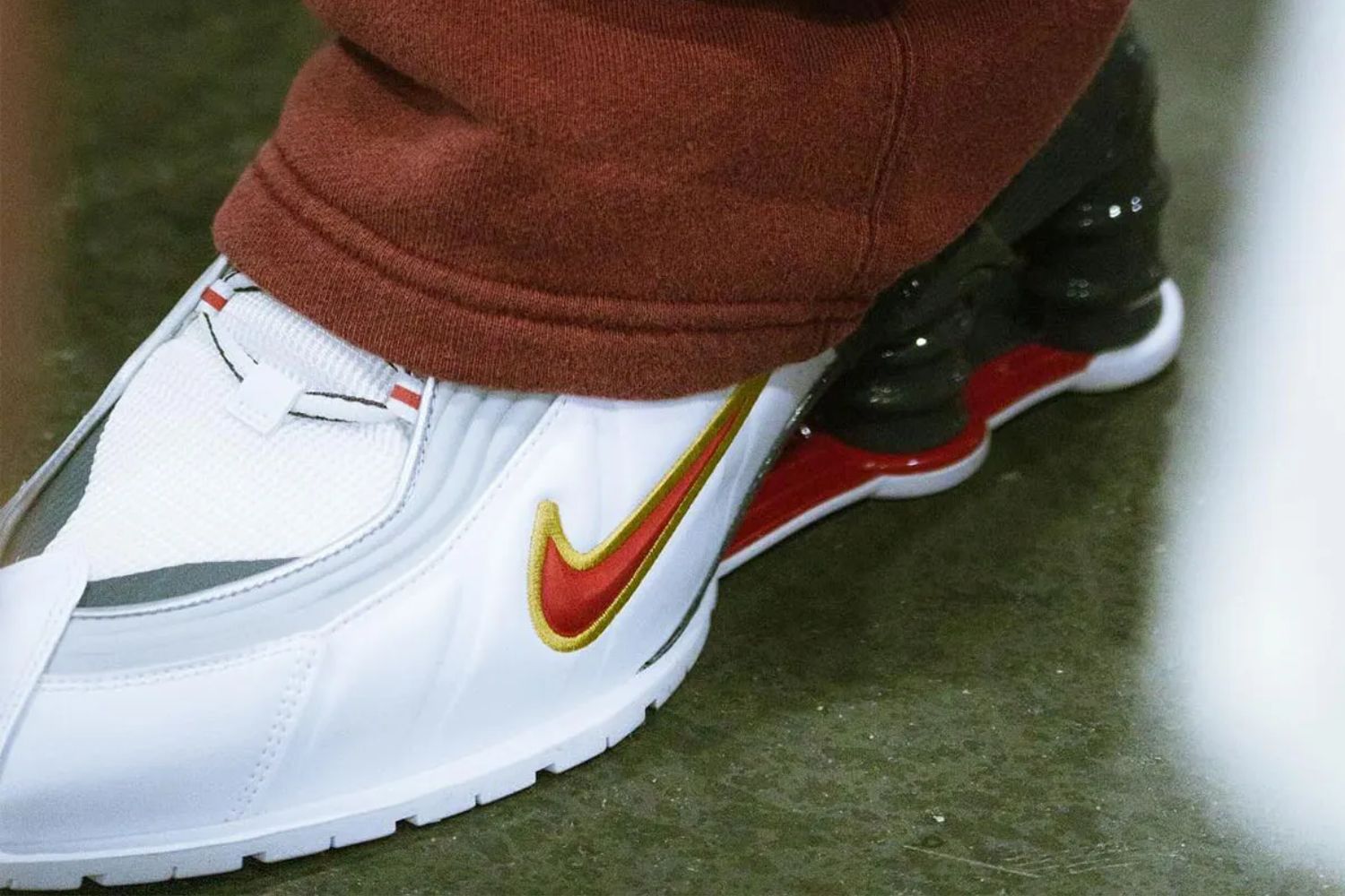 Nike × Martine rose shox 26.5 Nike Martine Rose x Wmns Shox Mule MR4 Black Comet Red