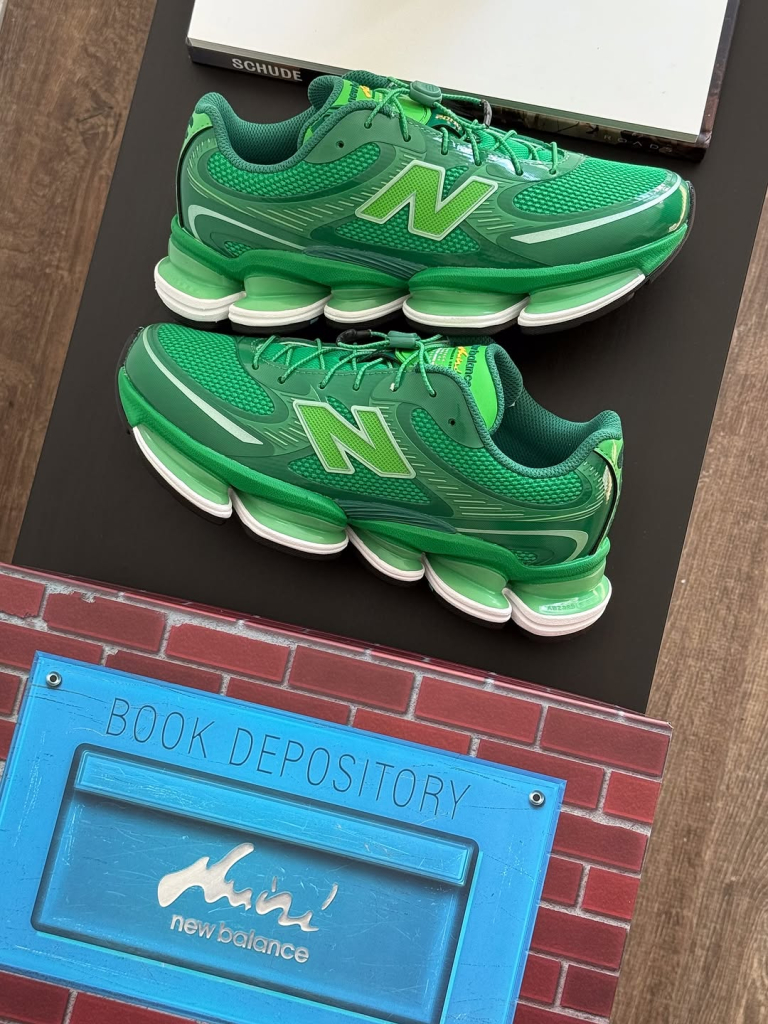 Amine x New Balance 2000 ABZORB ‘Biblioteca’ U2000ME