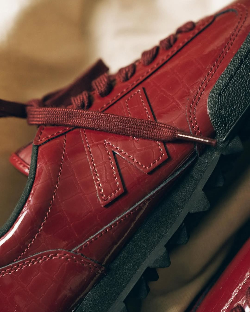 Shadow Red (UGTR17G)