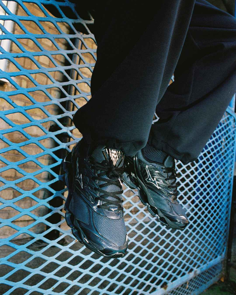 Mizuno Sportstyle Wave Prophecy LS ‘Street Racers’