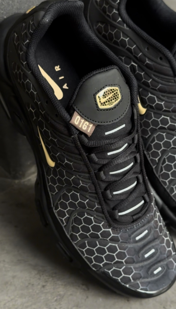 Nike TN ‘Manchester’ (IQ0287-010)